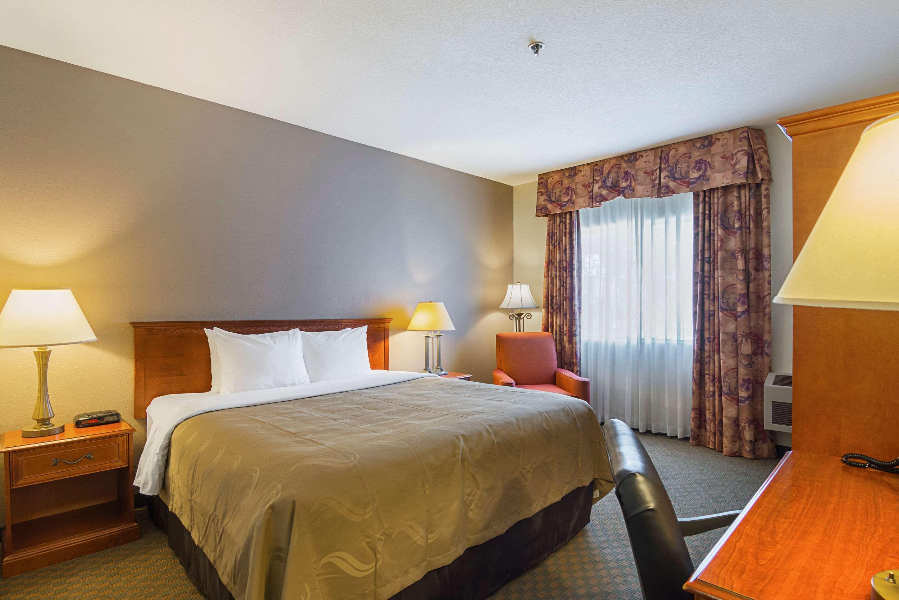 Quality Inn Fresno Yosemite Airport Экстерьер фото
